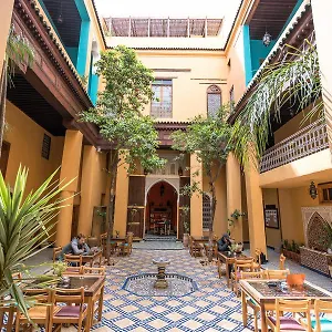 احجز هنا